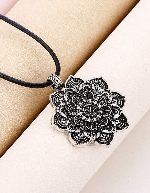 Load image into Gallery viewer, Amulet Yoga Jewelry Mandala
